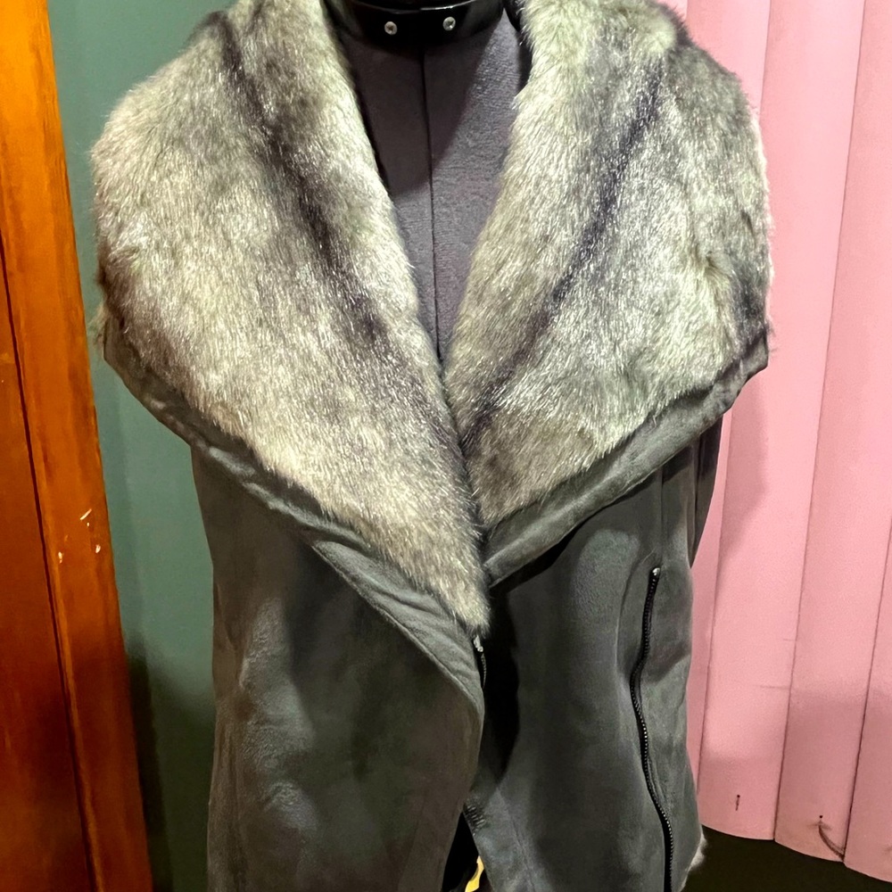 Bebe Faux Fur Gray Vest